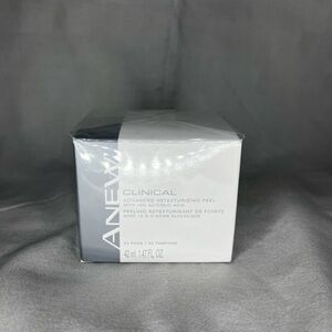 Avon Anew Clinical Advanced Retexturing Peel 30 Ct Pads NEW
